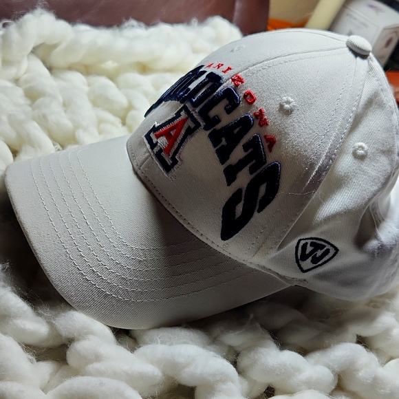 Arizona Wildcats Baseball Cap 100% cotton. Sz Adult Adjustable, like-new. White. - Picture 4 of 11